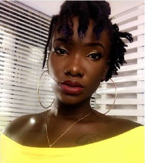 Songstress Ebony dies in motor crash