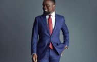 Sarkodie Shares Excitement After Receiving A Gift From Fan