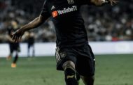 Ghanaian Forward Latif Blessing Stars In Los Angeles Derby