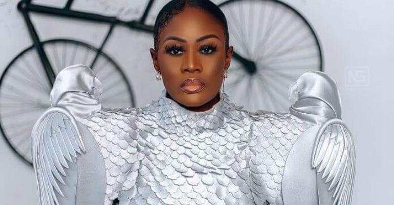 PHOTOS: Nana Akua Addo’s ‘Angelic’ Dress To The 2019 Glitz Style Awards