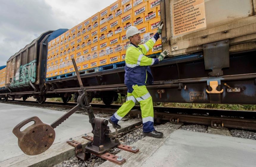 ‘Beer train’ to replace 5,000 trucks on Antwerp ring road