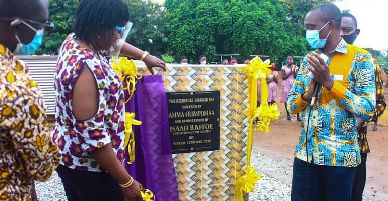 Sunyani: Amma Frimpomaa Donates Water Supply Facility To Odomaseman SHS