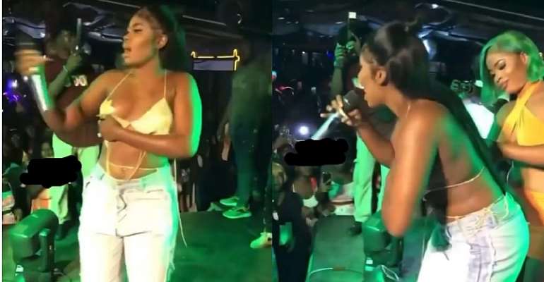 Watch the moment Yaa Jackson’s breast fell off during stage performance (VIDEO)